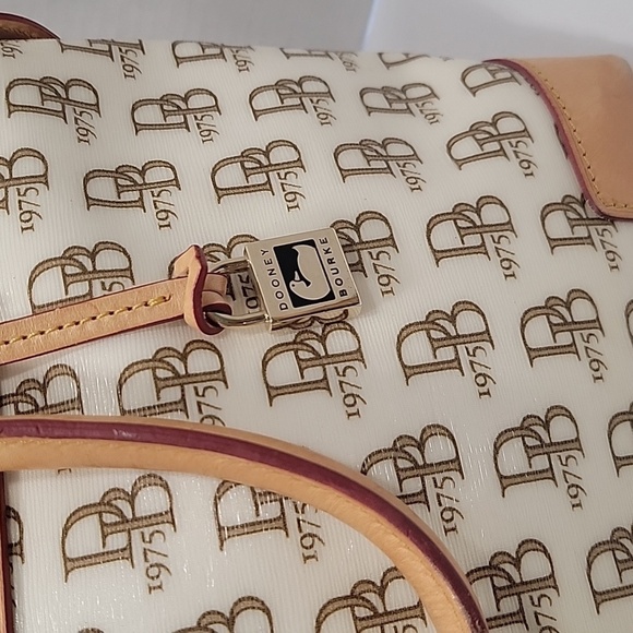 Dooney & Bourke Genuine Florentine Vacchetta Leather Handbag / Crossbody - Picture 7 of 15